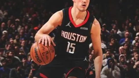 《足球巨星萨拉赫或可一语解纷，莱因克尔建议道歉化解矛盾》